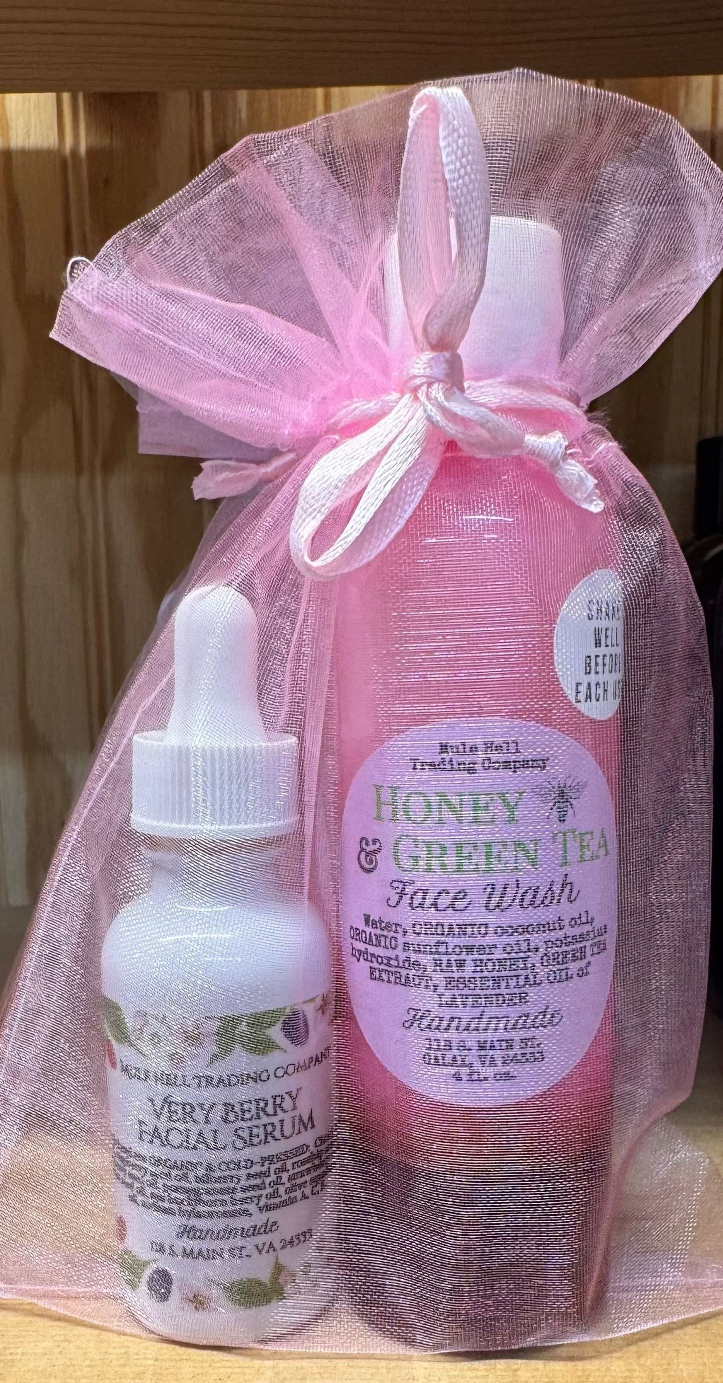 Very Berry Facial Serum + Green Tea and Honey Face Wash Set